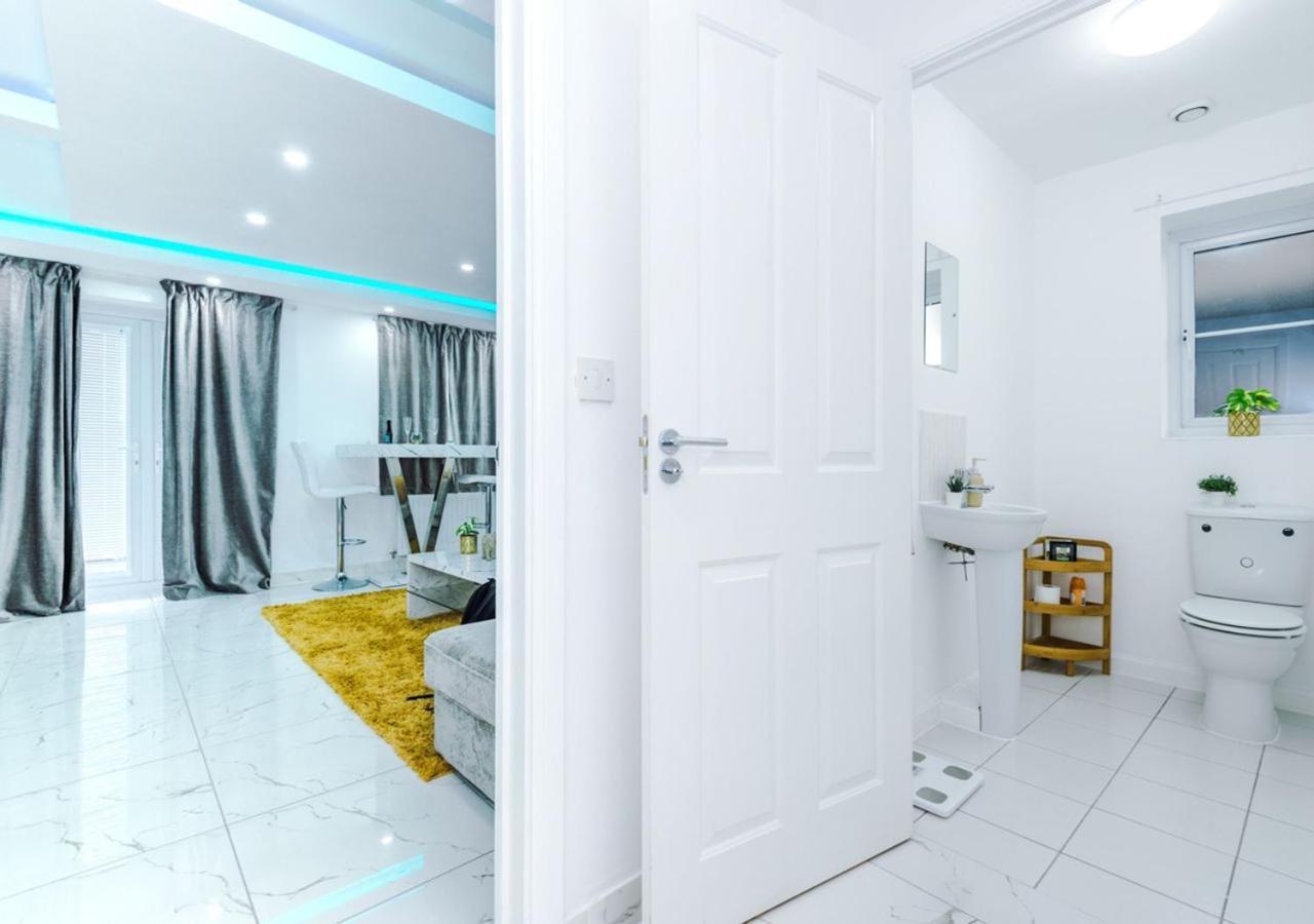 Luxury 3 Bedroom House Close To Center Mánchester